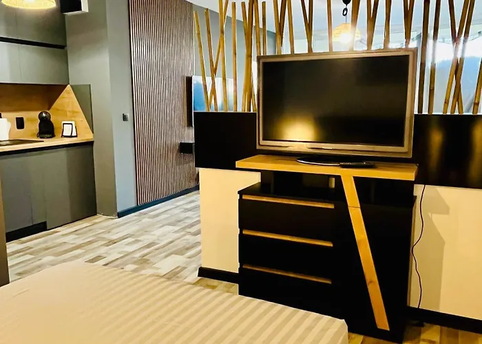 Queen, Saint Vlas, улица черно море 12 Апартаменты *